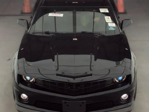 Used 2010 Chevrolet Camaro SS w/ LPO, Ground Effects Package RWD image 10