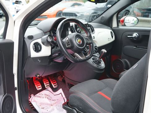 Used 2017 FIAT 500 Abarth image 11