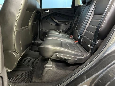 Used 2019 Ford Escape Titanium image 34