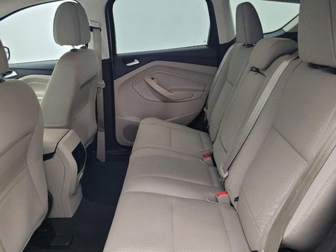 Used 2017 Ford Escape SE image 18