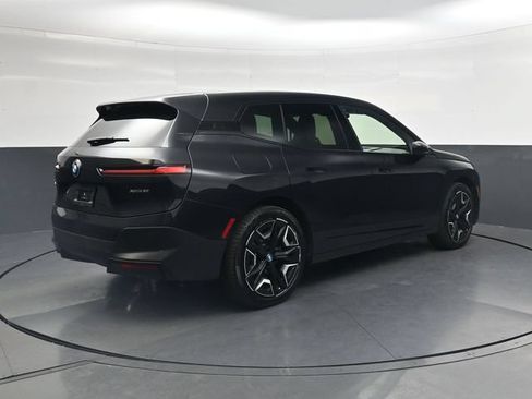 Used 2024 BMW iX xDrive50 AWD/4WD image 4