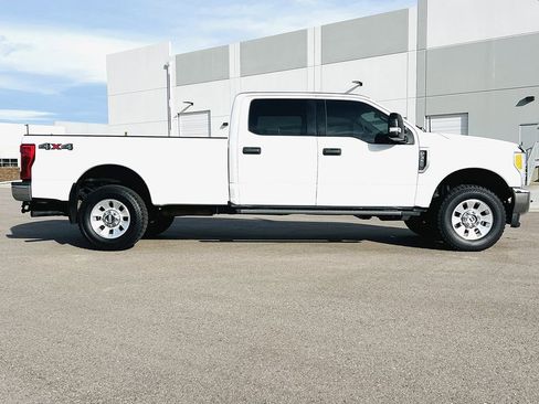 Used 2017 Ford F350 XLT image 24