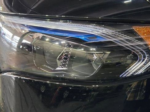 Certified 2023 Mercedes-Benz EQB 250+ w/ Exclusive Package image 19