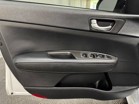 Used 2019 Kia Optima LX image 36