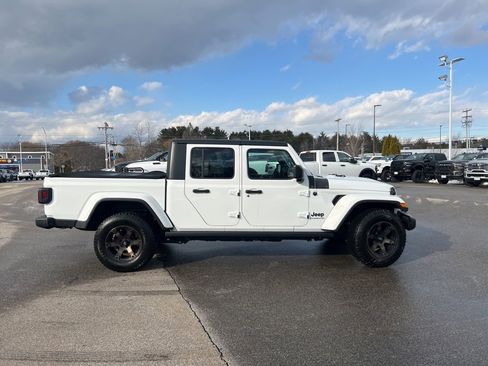 Certified 2021 Jeep Gladiator Sport image 8