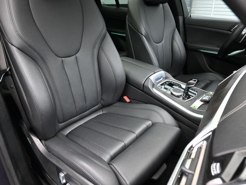Used 2022 BMW X5 xDrive45e w/ Climate Comfort Package AWD/4WD image 40