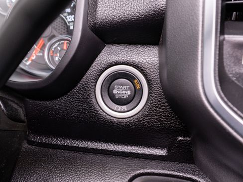 Used 2024 RAM 3500 Big Horn image 29