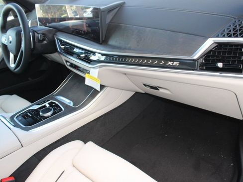 Used 2026 BMW X5 sDrive40i RWD image 34