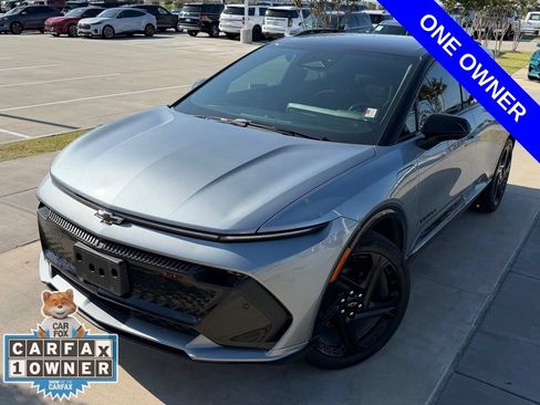 Used 2024 Chevrolet Equinox EV RS FWD image 4