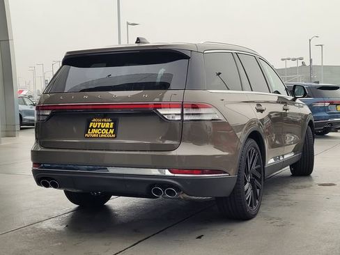 New 2026 Lincoln Aviator Reserve AWD/4WD image 5