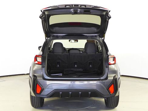 Used 2024 Subaru Crosstrek 2.0i Premium w/ Crosstrek Mirror Package AWD/4WD image 10