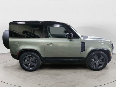 Used 2025 Land Rover Defender 90 X-Dynamic SE AWD/4WD image 6