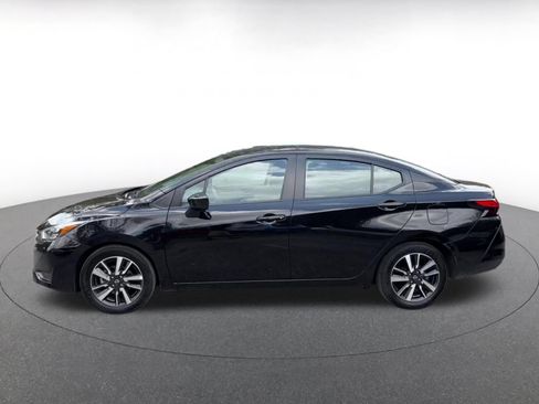 Used 2025 Nissan Versa SV FWD image 8