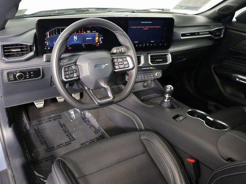 Used 2024 Ford Mustang GT Premium image 7