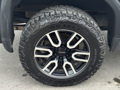 Used 2021 GMC Sierra 1500 AT4 w/ AT4 Preferred Package AWD/4WD image 42
