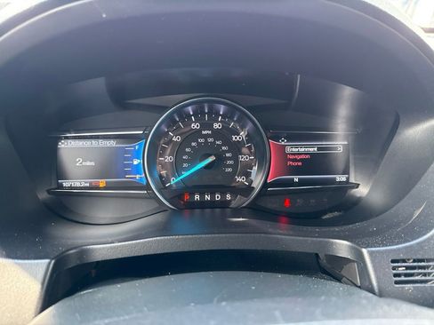 Used 2018 Ford Explorer XLT w/ Equipment Group 202A AWD/4WD image 34