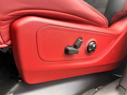 Used 2019 RAM 1500 Rebel AWD/4WD image 42