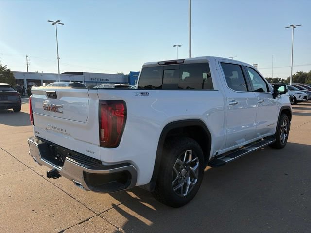 Used 2024 GMC Sierra 1500 SLT w/ SLT Premium Plus Package AWD/4WD image 3