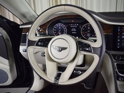 Certified 2020 Bentley Flying Spur W12 image 26