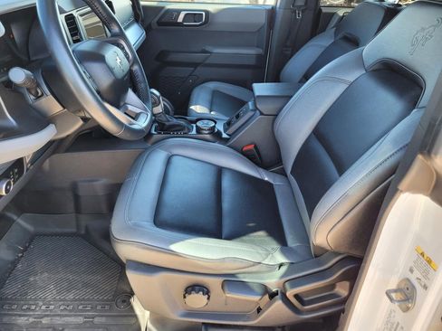 Used 2023 Ford Bronco Big Bend image 9