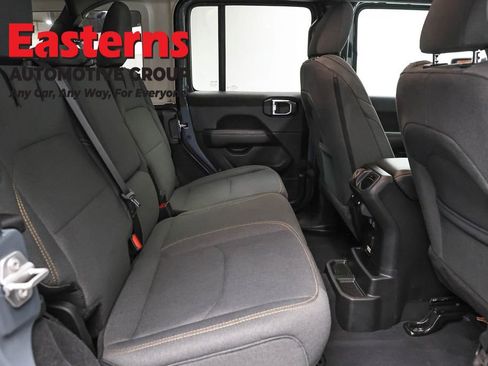 Used 2025 Jeep Wrangler Unlimited Sahara AWD/4WD image 23
