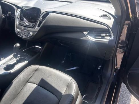 Used 2020 Chevrolet Malibu LT w/ Leather Package FWD image 20