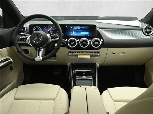 New 2026 Mercedes-Benz GLA 250 4MATIC image 21