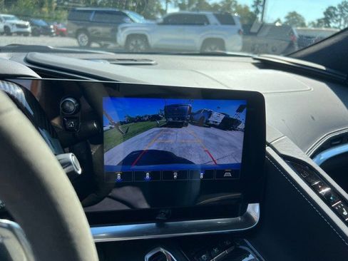 Used 2021 Chevrolet Corvette 3LT Convertible w/ Z51 Performance Package image 17