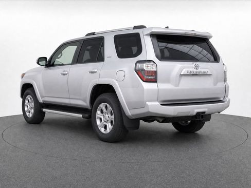 Used 2024 Toyota 4Runner SR5 Premium w/ Moonroof Package AWD/4WD image 4