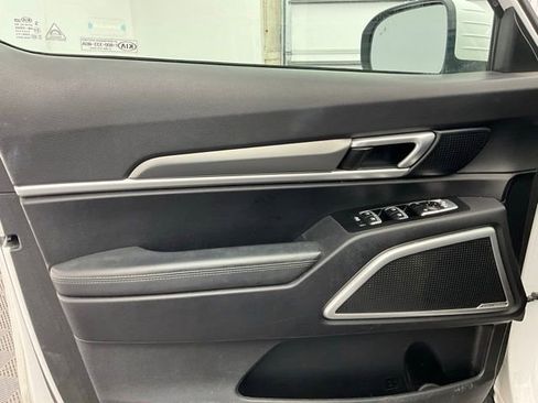 Used 2020 Kia Telluride S w/ S 8 Passenger Seating Package image 13