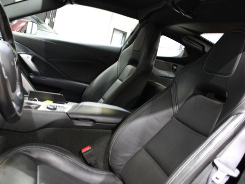 Used 2017 Chevrolet Corvette Stingray Coupe w/ 1LT image 22