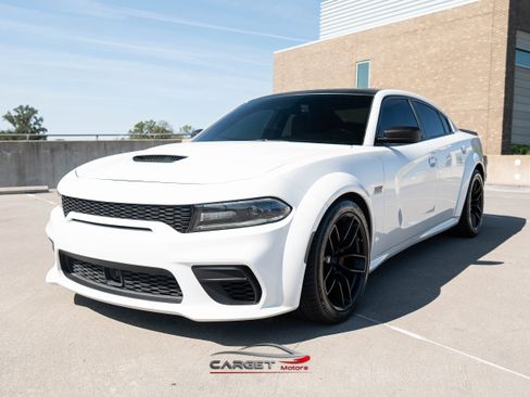 Used 2020 Dodge Charger Scat Pack RWD image 3