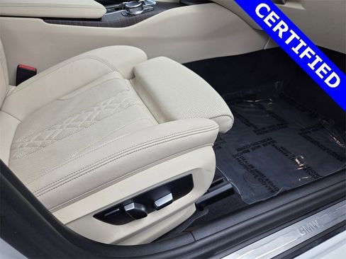 Certified 2023 BMW 530i w/ Convenience Package image 22