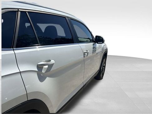 New 2026 Volkswagen Atlas Cross Sport SE image 35