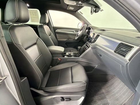 Used 2022 Volkswagen Atlas Cross Sport SEL R-Line image 30