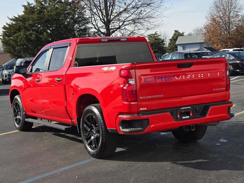 Used 2022 Chevrolet Silverado 1500 Custom image 5