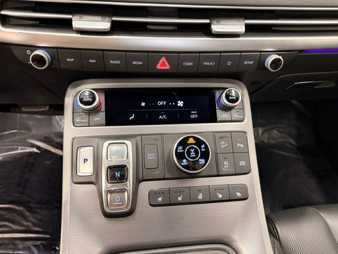 Used 2023 Hyundai Palisade Calligraphy image 18