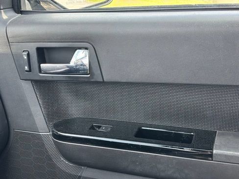 Used 2010 Ford Escape XLT FWD image 28