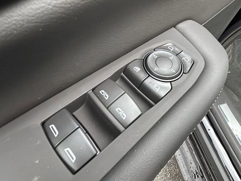 New 2026 GMC Yukon Elevation w/ Elevation Premium Package image 23