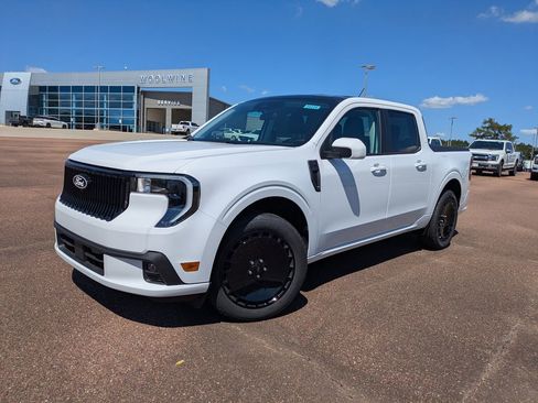 New 2025 Ford Maverick Lobo image 4
