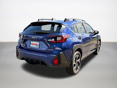 Used 2025 Subaru Crosstrek 2.5i Premium AWD/4WD image 3