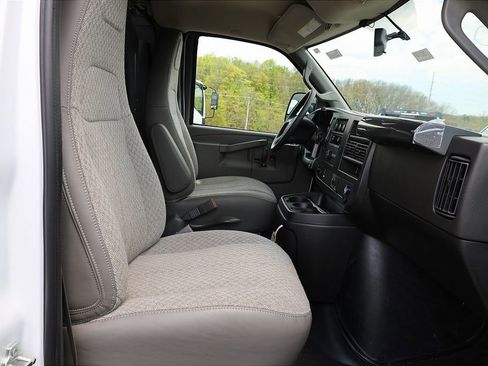 New 2026 Chevrolet Express 2500 w/ Driver Convenience Package RWD image 19