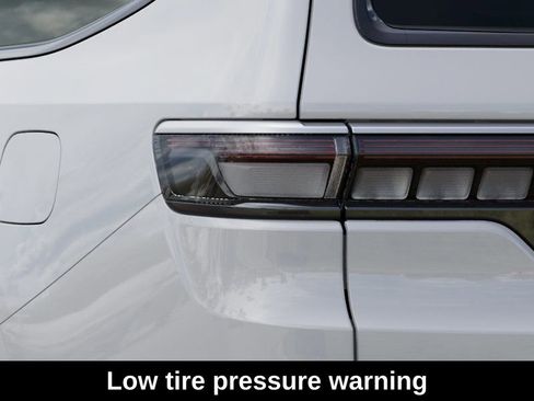 New 2026 Jeep Grand Wagoneer L image 9