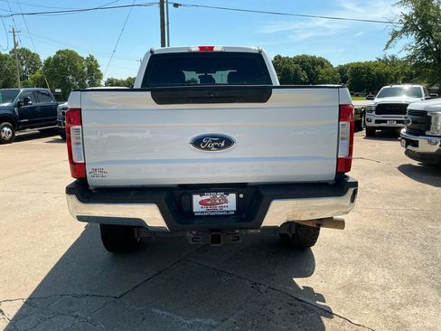 Used 2019 Ford F250 XL w/ STX Appearance Package AWD/4WD image 7