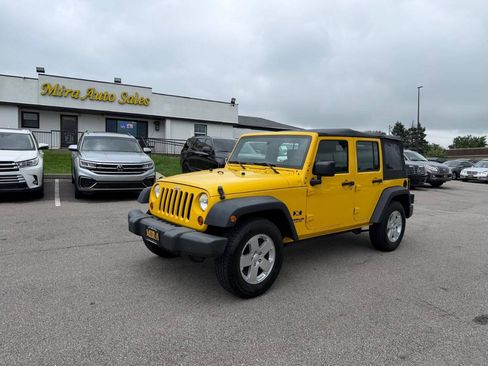 Used 2009 Jeep Wrangler Unlimited X RWD image 2