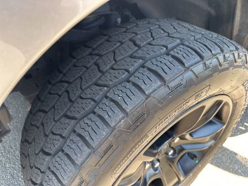 Used 2021 RAM 1500 Big Horn AWD/4WD image 5
