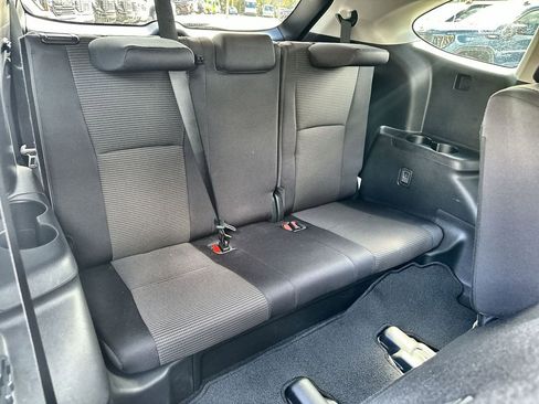 Used 2023 Toyota Highlander LE image 26