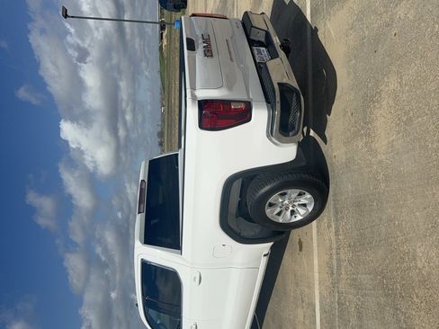 Used 2024 GMC Sierra 1500 SLE image 9