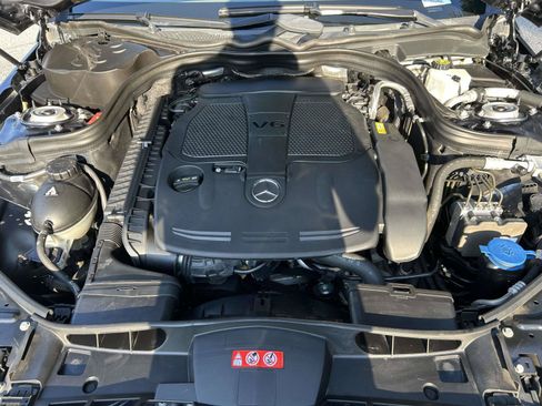 Used 2014 Mercedes-Benz E 350 Sedan image 53