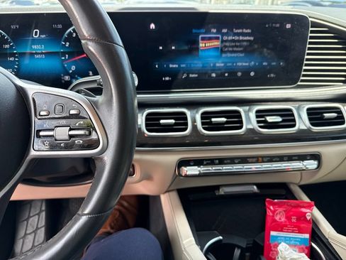 Used 2020 Mercedes-Benz GLE 350 image 4